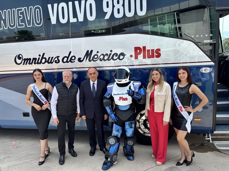 Ómnibus de México incorpora nuevos autobuses Volvo 9800